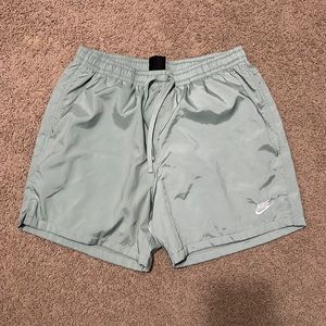 Nike Sportswear Shorts - XL